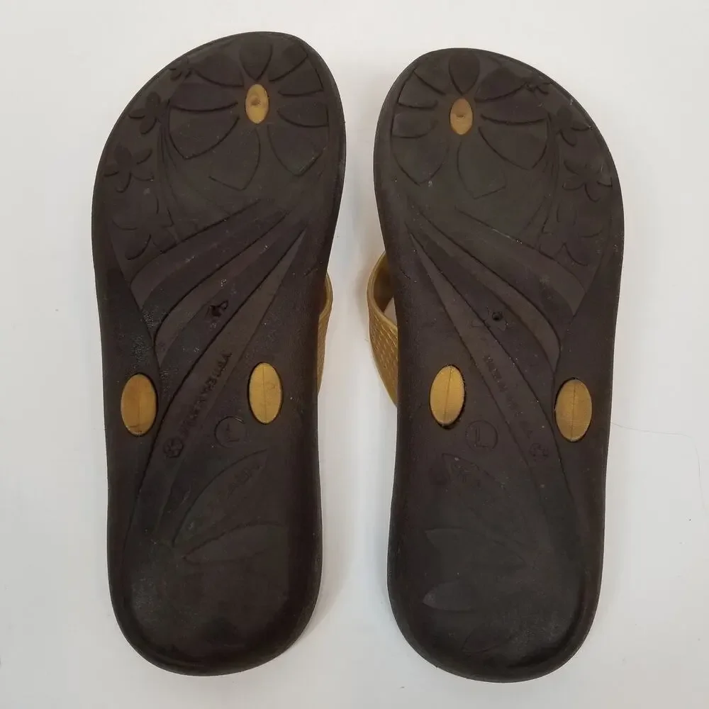 Okabashi Women's Gold Flip Flops Size Large 9.5 - 10.5